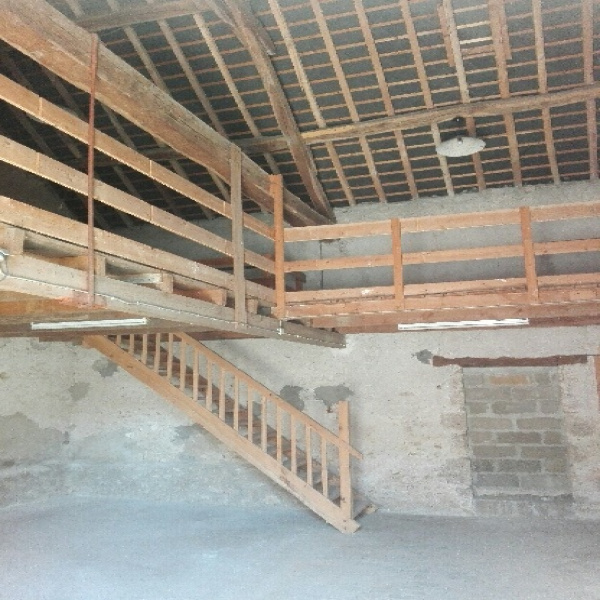 Offres de location Garage Blois 41000